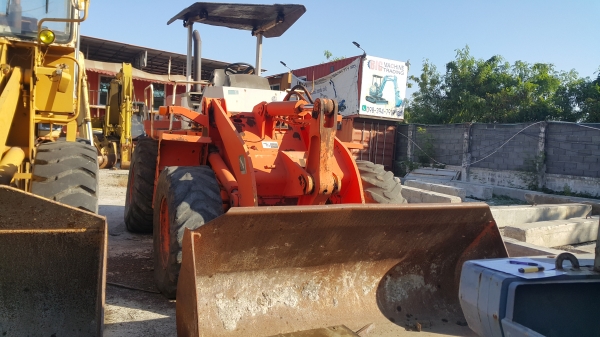 ขายรถตัก  HITACHI LX80-2