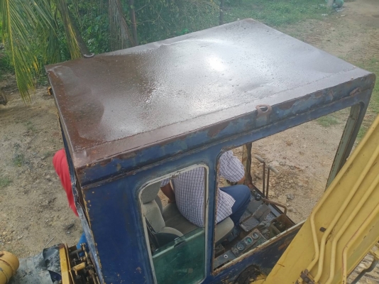 KOMATSU PC60-5 ขายตามสภาพ