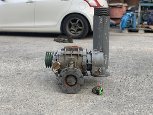 ขายรูทโบลเวอร์อัดอากาศ Shinmaywa Herical rotor blower ขนาดท่อ 4นิ้ว made in Japan มาพร้อมกรองอากาศ สภาพสวยมากเดิมๆ หมุนนิ่ม พร้อมใช้งาน