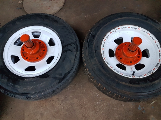 ดุมล้อและล้อสำหรับทำเทรลเลอร์ ดุมล้อและล้อสำหรับทำเทรลเลอร์