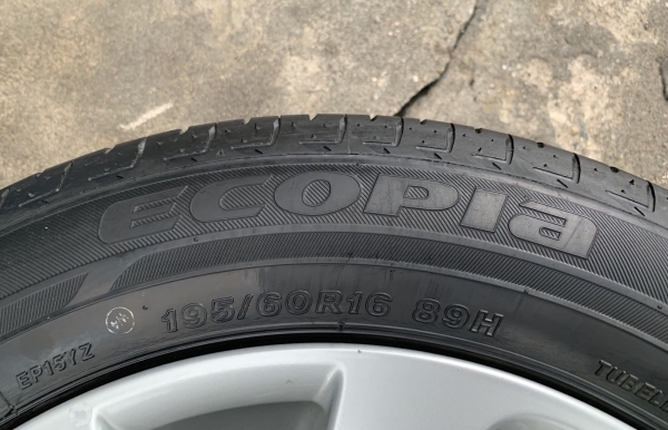 ล้อแม็ก 5รู114 Nissan Sylphy ขอบ 16 แถมยาง 195-60-16 Bridgestone ปลายปี 13