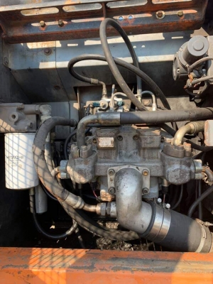 ขาย zx200-1 พร้อมเล่มทะเบียน 12,xxxชม ที่ปทุมนี้นี่เอง  ราคา 1100000฿ โทรเลยที่เบอร์081-989-1989