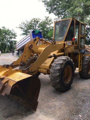 ขายรถตักล้อยาง WA100 ขายรถตักล้อยาง WA100