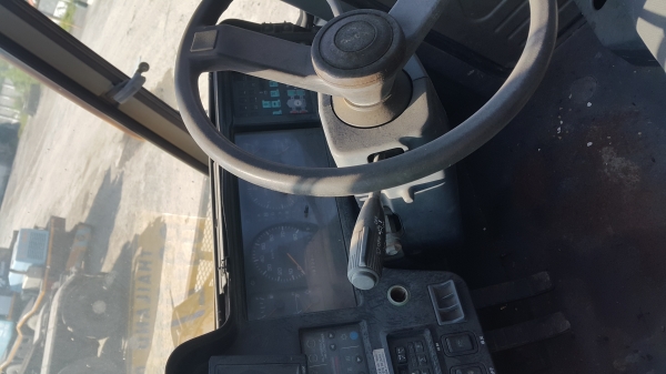 ขายรถเครน KATO KR25H-V3 ขายรถเครน KATO KR25H-V3