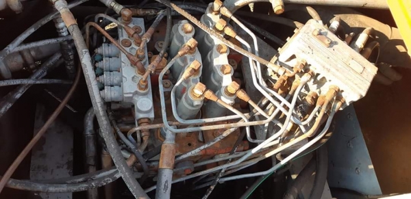 Hitachi ZX200-1 เครื่องปั้มเดิม ช่วงล่างดี ระบบครบ เอกสารอินวอยซ. เจ้าของขายเอง Hitachi ZX200-1 เครื่องปั้มเดิม ช่วงล่างดี ระบบครบ เอกสารอินวอยซ. เจ้าของขายเอง