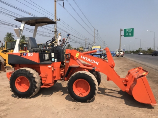 ขายรถตักล้อยาง HITACHI LX30 (เทียบเท่า WA50) นำเข้าเองจากญี่ปุ่น สภาพสวยพร้อมใช้ มีVDOการทำงานครับ ขายรถตักล้อยาง HITACHI LX30 (เทียบเท่า WA50) นำเข้าเองจากญี่ปุ่น สภาพสวยพร้อมใช้ มีVDOการทำงานครับ