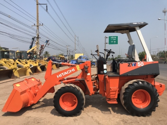 ขายรถตักล้อยาง HITACHI LX30 (เทียบเท่า WA50) นำเข้าเองจากญี่ปุ่น สภาพสวยพร้อมใช้ มีVDOการทำงานครับ