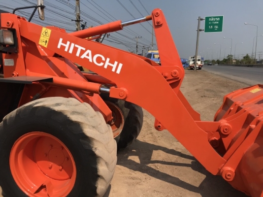 ขายรถตักล้อยาง HITACHI LX30 (เทียบเท่า WA50) นำเข้าเองจากญี่ปุ่น สภาพสวยพร้อมใช้ มีVDOการทำงานครับ