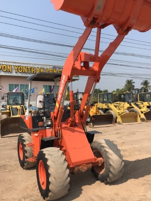 ขายรถตักล้อยาง HITACHI LX30 (เทียบเท่า WA50) นำเข้าเองจากญี่ปุ่น สภาพสวยพร้อมใช้ มีVDOการทำงานครับ