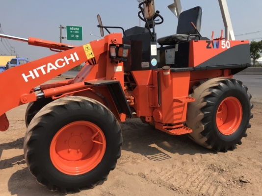 ขายรถตักล้อยาง HITACHI LX30 (เทียบเท่า WA50) นำเข้าเองจากญี่ปุ่น สภาพสวยพร้อมใช้ มีVDOการทำงานครับ