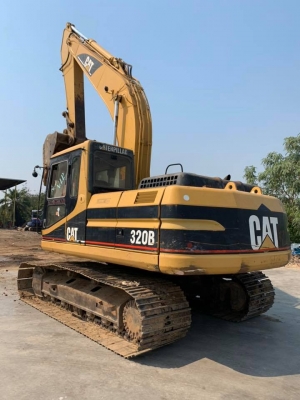 320B รถพร้อมใช้งาน เล่มทะเบียน ราคา 950000฿ สนใจโทร081-989-1989 หรั่งครับ