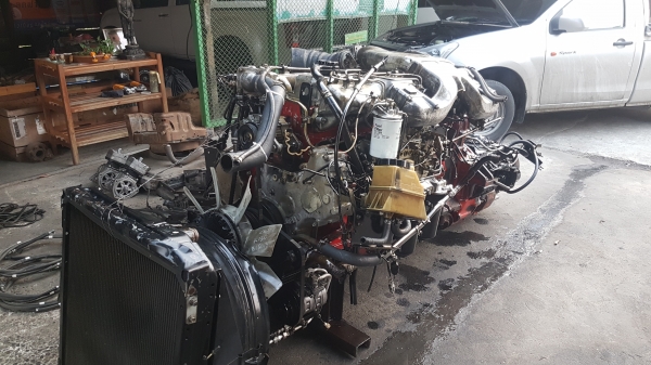 ขายเครื่องยนต์hino k13Dปั่นปูนพร้อมเกียร์ปั้มใหญ่