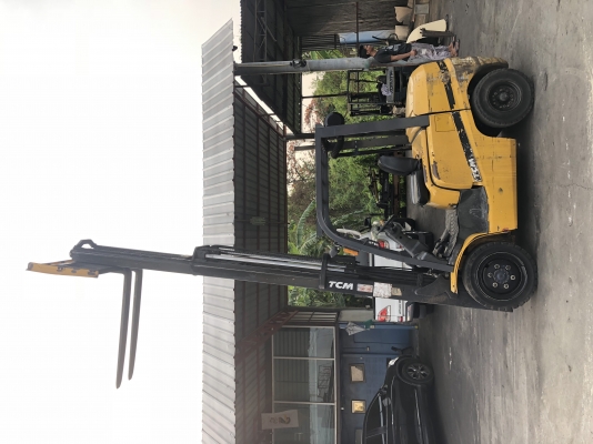 ขาย โฟรคลิฟท์ ทีซีเอ็ม เครื่อง ดีเซล หนัก 3 ตัน เสา 4.5 เมตร ขาย โฟรคลิฟท์ ทีซีเอ็ม เครื่อง ดีเซล หนัก 3 ตัน เสา 4.5 เมตร