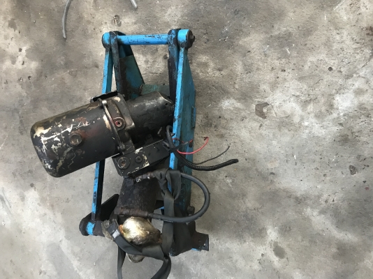 ชาย ชุดดั้ม 12V. ใส่รถกะบะ เก่าญี่ปุ่น ชาย ชุดดั้ม 12V. ใส่รถกะบะ เก่าญี่ปุ่น