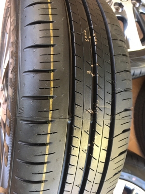 ล้อแม็กป้ายแดง Toyota Yaris 15 พร้อมยาง Dunlop 185/60/15 ปลายปี 19 ล้อแม็กป้ายแดง Toyota Yaris 15 พร้อมยาง Dunlop 185/60/15 ปลายปี 19