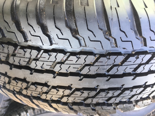 ล้อแม็กป้ายแดง Toyota Revo 17 พร้อมยาง Yogohama 265/65/17 ปลายปี 18 ล้อแม็กป้ายแดง Toyota Revo 17 พร้อมยาง Yogohama 265/65/17 ปลายปี 18