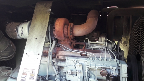 ขายปั้มลม SULLAIR รุ่น 900 ลม 13 บาร์ 900 cfm 150PSI เครื่อง CAT 3306T ปั้มลมสกรูสภาพสวย นำเข้าจากญี
