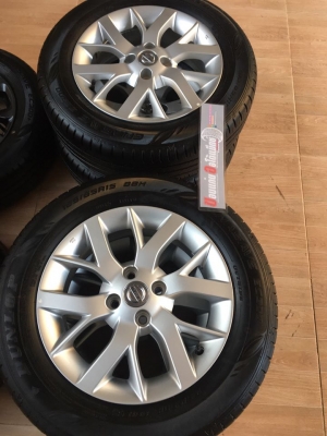 แม็กซ์ป้ายแดง Nissan Note ขอบ 15 พร้อมยาง Dunlop 185/65/15 ปี 19