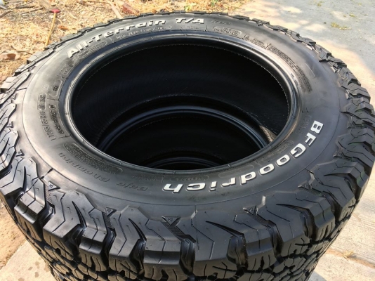 ยางขอบ 18 BF Goodrich ko2 ขนาด 265/65/18 ปี 18