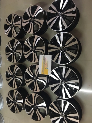 City ชุดละ 7,900 มี 2 ชุด