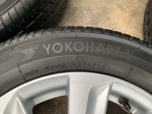 ล้อแม็ก Toyota Vios 8 ก้าน ขอบ 15 พร้อมยาง 185-60-15 Yokohama ปลายปี 16