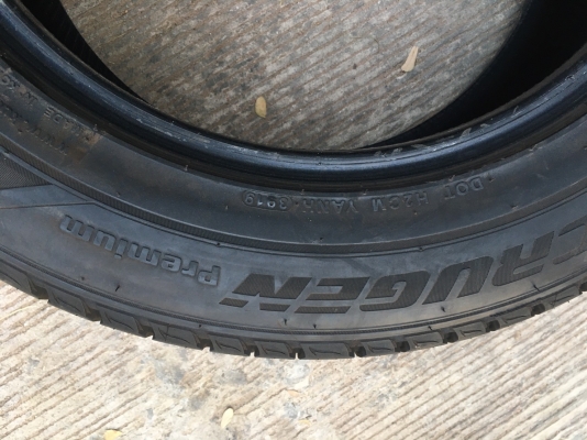 ยางถอดป้ายแดง Kumho 235/60/18 ปลายปี 19