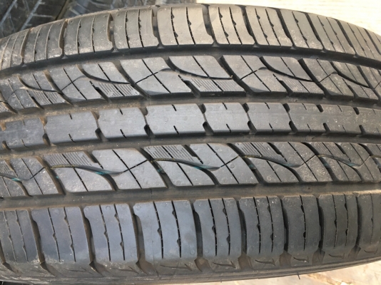 ยางถอดป้ายแดง Kumho 235/60/18 ปลายปี 19