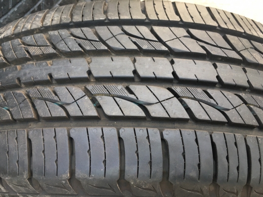 ยางถอดป้ายแดง Kumho 235/60/18 ปลายปี 19