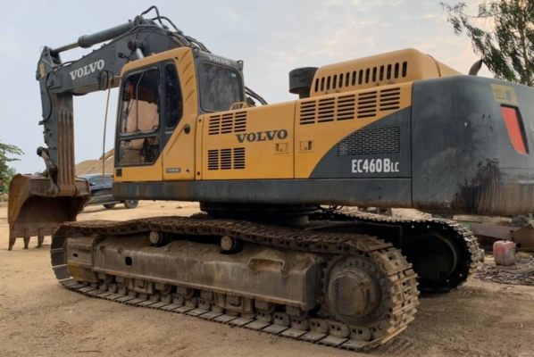 ขาย 1,290,000 VOLVO BC460BLC PRIME ไฟฟ้าครบ เครื่องดี ปั๊มแรง เอวแน่น ช่วงล่างดี รถพร้อมใช้งาน รถอยู่ กทม. 090-772-3710 090-772-3708