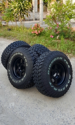 ขายล้อลาย TE37 พร้อมยาง Mud 265/75/16