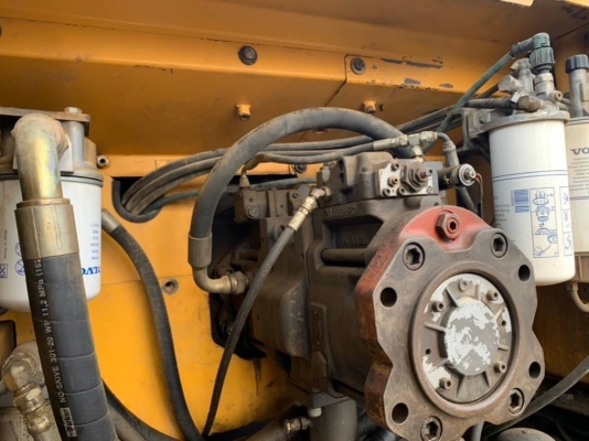 ขาย 1,290,000 VOLVO EC460BLC PRIME ไฟฟ้าครบ เครื่องดี ปั๊มแรง เอวแน่น ช่วงล่างดี รถพร้อมใช้งาน รถอยู่ กทม. 090-772-3710 090-772-3708