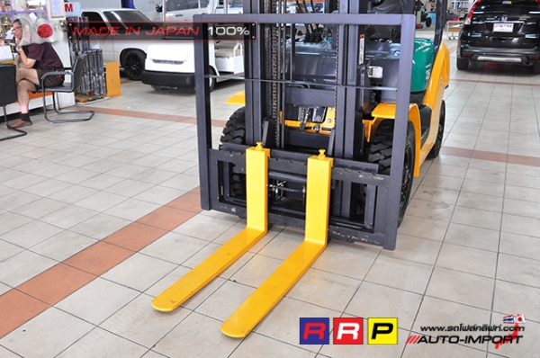 ขายรถโฟล์คลิฟท์มือสอง KOMATSU รุ่น FG25C-15-574620 นำเข้าจากประเทศญี่ปุ่น 100\% ไม่เคยใช้งานในไทย