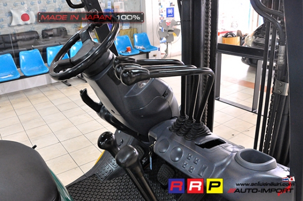 ขายรถโฟล์คลิฟท์มือสอง KOMATSU รุ่น FG25C-15-574620 นำเข้าจากประเทศญี่ปุ่น 100\% ไม่เคยใช้งานในไทย
