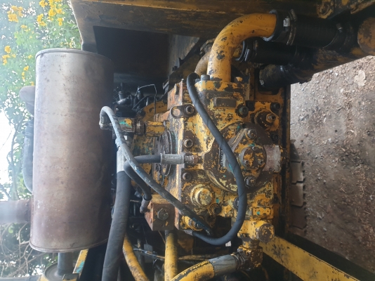 ขายE120  ตามสภาพเครื่องดีปั้มดีเอวดี  พร้อมบูม13เมตร