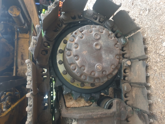 ขายE120  ตามสภาพเครื่องดีปั้มดีเอวดี  พร้อมบูม13เมตร