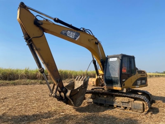 ขาย 950,000 CATTERPILAR 315 D JAPAN เล่มทะเบียน ไฟฟ้าครบ เครื่องดี ปั้มแรง เอวแน่น ช่วงล่างเต็ม โซ่ใหม่ รอนเลอร์ใหม่ แอร์หนาว รถสวยพร้อมใช้งาน เอกสารพร้อมโอน สนใจดูรถ ที่ จังหวัด  อ่างทอง