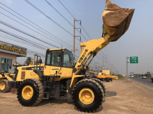 ขายรถตักล้อยาง KOMATSU WA380-6 ปี 2013 นำเข้าเองจากญี่ปุ่น สภาพสวยพร้อมใช้งาน มีVDOการทำงานครับ