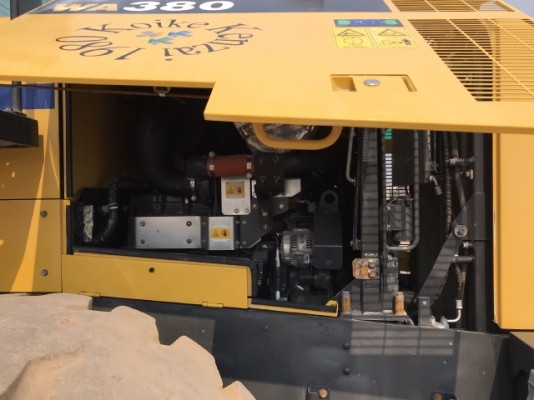 ขายรถตักล้อยาง KOMATSU WA380-6 ปี 2013 นำเข้าเองจากญี่ปุ่น สภาพสวยพร้อมใช้งาน มีVDOการทำงานครับ