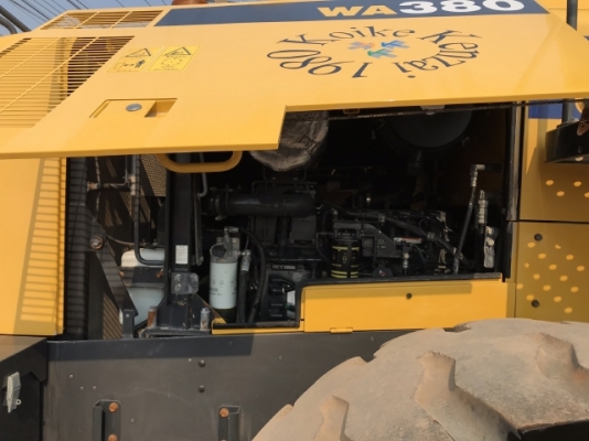 ขายรถตักล้อยาง KOMATSU WA380-6 ปี 2013 นำเข้าเองจากญี่ปุ่น สภาพสวยพร้อมใช้งาน มีVDOการทำงานครับ ขายรถตักล้อยาง KOMATSU WA380-6 ปี 2013 นำเข้าเองจากญี่ปุ่น สภาพสวยพร้อมใช้งาน มีVDOการทำงานครับ