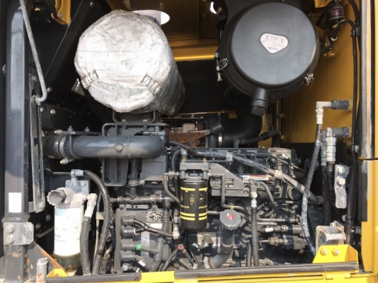 ขายรถตักล้อยาง KOMATSU WA380-6 ปี 2013 นำเข้าเองจากญี่ปุ่น สภาพสวยพร้อมใช้งาน มีVDOการทำงานครับ