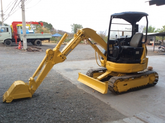 รถแบ็คโฮ KOMATSU PC20