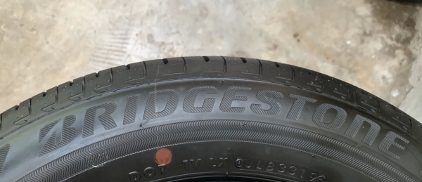 ยางใหม่ป้ายแดง 185-65-15 Bridgestone ปี 19 ใหม่ยกห้าง สวยกริ๊บๆ ยางใหม่ป้ายแดง 185-65-15 Bridgestone ปี 19 ใหม่ยกห้าง สวยกริ๊บๆ