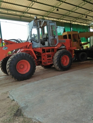 รถตัก ฮิตาชิLX80 เก่านอก สภาพพร้อมใช้ บุ๊งกี๋ 1คิว รถตัก ฮิตาชิLX80 เก่านอก สภาพพร้อมใช้ บุ๊งกี๋ 1คิว