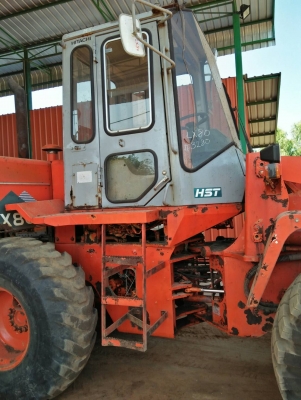 รถตัก ฮิตาชิLX80 เก่านอก สภาพพร้อมใช้ บุ๊งกี๋ 1คิว รถตัก ฮิตาชิLX80 เก่านอก สภาพพร้อมใช้ บุ๊งกี๋ 1คิว