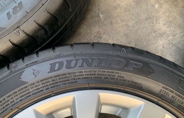 ล้อแม็ก Mitsu Attrage ขอบ 15 พร้อมยาง 185-55-15 Dunlop ปี 18 สภาพสวย