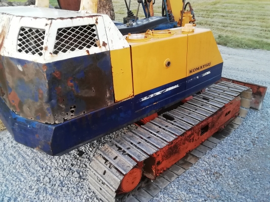 Komatsu pc20-5   สนใจ 081 447 6569