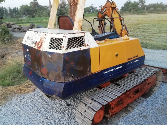 Komatsu pc20-5   สนใจ 081 447 6569