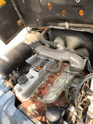 ขาย TOYOTA 5FD28 รถนอกเก่าญี่ปุ่น ดีเซล 1Z เสา 3 เมตร พร้อมตัวหนีบก้อนสี่เหลี่ยม แบบเกาะแผงงา  เกียร์ธรรมดา