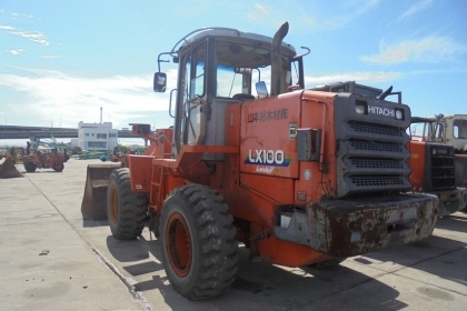 ขายรถตักล้อยาง KOMATSU WA100-1 (สภาพดี)