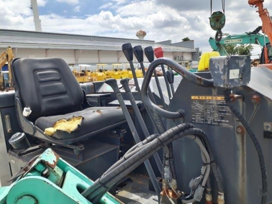 Spider Crane : Unic : URW375CD Spider Crane : Unic : URW375CD